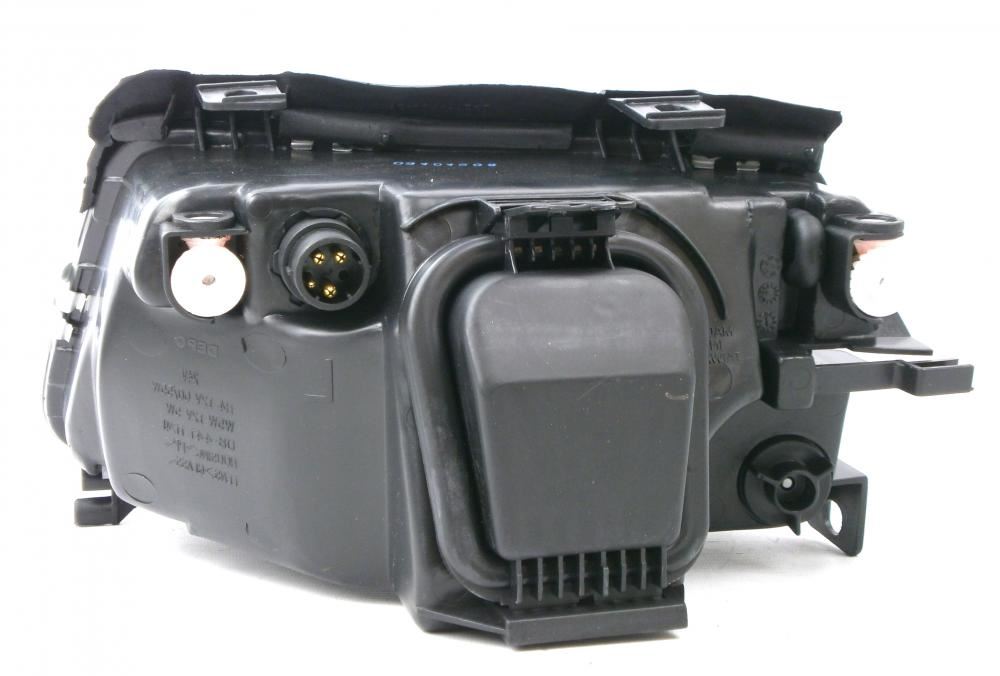 Audi A4 Mk1 B5 (D) Estate 1994-1999 Headlight Headlamp Drivers Side O/S