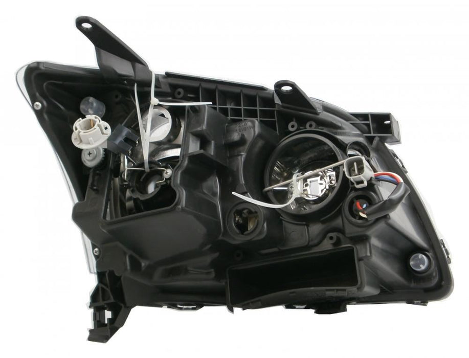 Toyota Avensis Mk2 Estate 3/2003-8/2006 Headlight Headlamp Passenger Side N/S