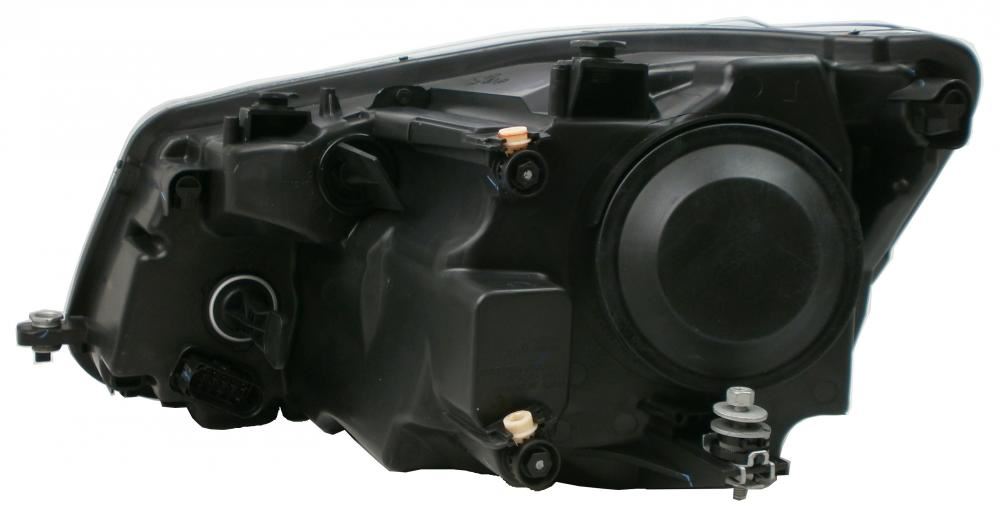 Volkswagen Touran Mk2 MPV 9/10-15 Single Reflector Headlight Drivers Side O/S