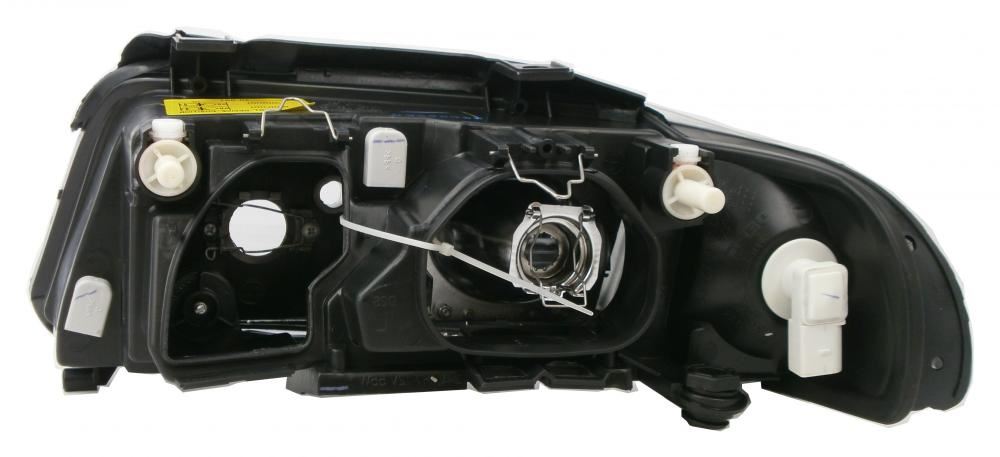 Audi A4 Mk1 B5 (D) Saloon 1999-9/2001 Headlight Headlamp Drivers Side O/S