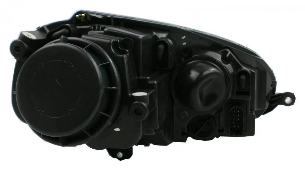 Volkswagen Jetta Mk2 Saloon 2006-9/2011 Headlight Headlamp Passenger Side N/S