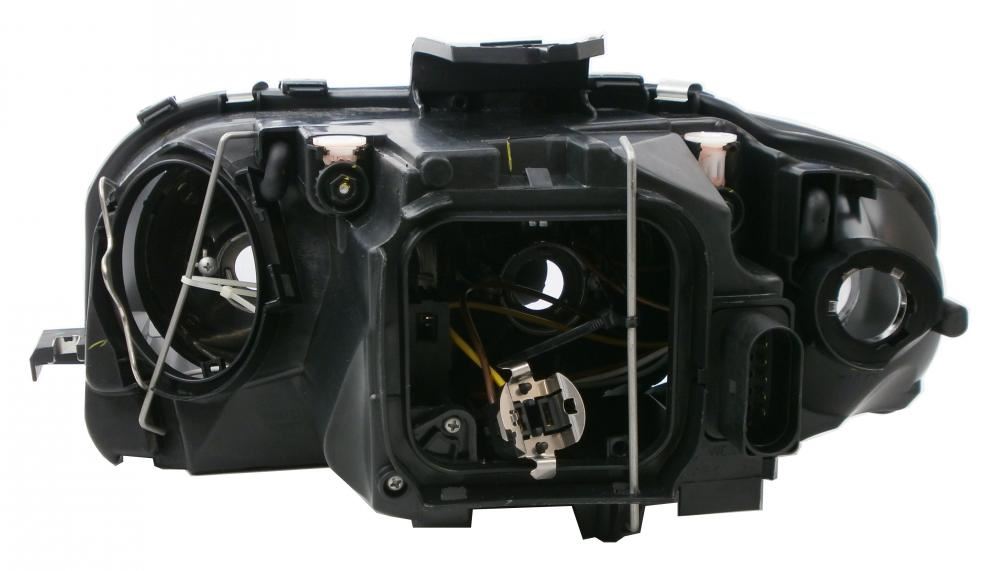 Audi A3 Mk2 8P Hatchback 3/2003-7/2008 Headlight Headlamp Drivers Side O/S